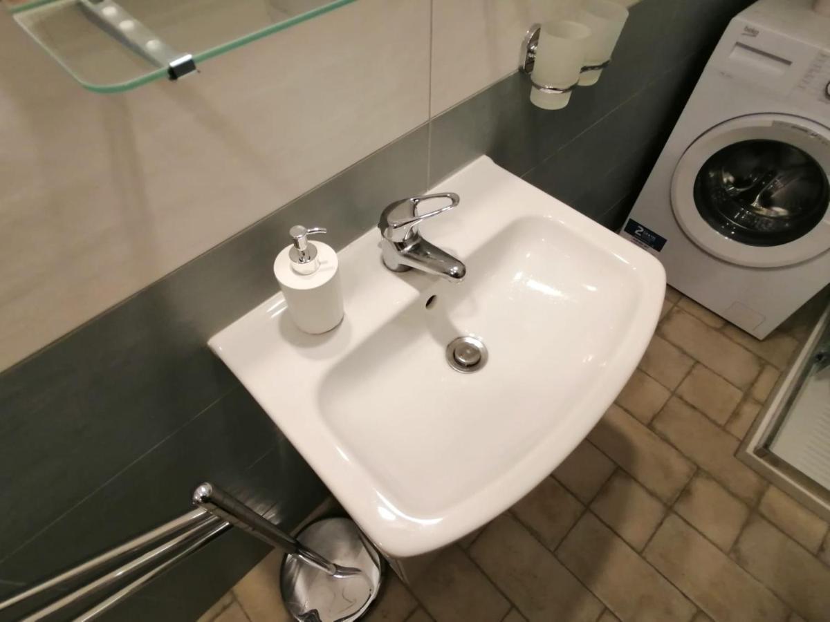 ナポリIl Vicoletto Sul Castelloアパートメント エクステリア 写真